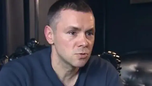 Гневният от мерките Ицо Хазарта чака трето момиче