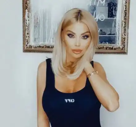 Гущерова обсебена от странни суеверия