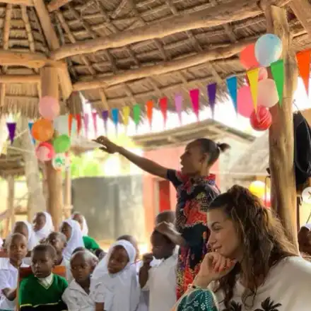 И Диляна Попова забегна в Занзибар