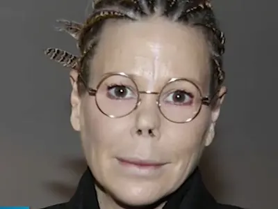 Княгиня Калина избра да живее в „Царска Бистрица” (Носът на царската щерка стана още по-зловещ - СНИМКИ)