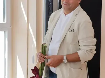 Коко Каменаров продаде „Мерцедес”-а и подкара „Мини Купър”