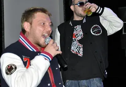 Криско живял сред хлебарки в Студентски град, спал с Миро от „Каризма”