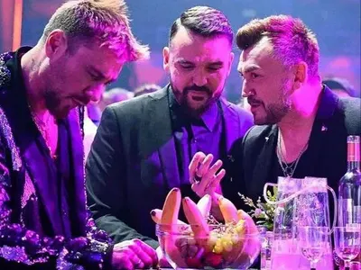 Лорд Евгени Минчев в акция: Графолюбомир облечени като пастори без паство, „Младост“ и „Дружба“ лъхат от Теофиков и още + СНИМКИ