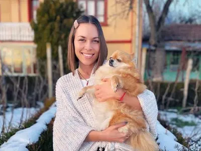 Маги Джанаварова доила крави