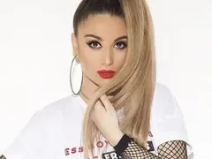 Михаела Маринова е като Славена Вътова – бута се навсякъде (Фенове на „Капките” протестират срещу вечната победителка)