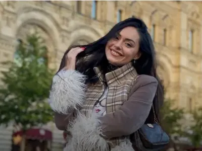 Мис България скочи на дизайнера на Рита Ора