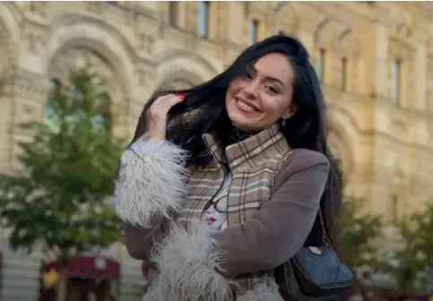 Мис България скочи на дизайнера на Рита Ора