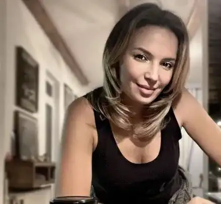 Не е за жени! Ирина Тенчева нагази боса в снега