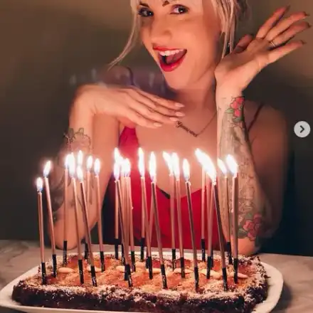 Поли Генова слабее с торта