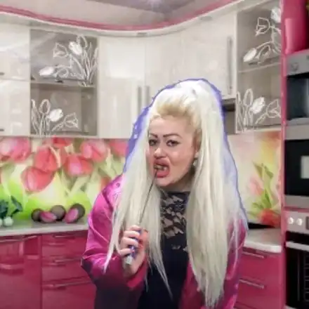 Поредната просташка изцепка: Ваня с джуките изяде мъж (Брутални снимки)