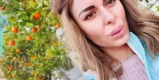 Последната плеймейтка си маха силикона