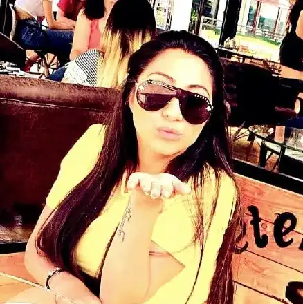 Роксана с коронавирус след частно парти