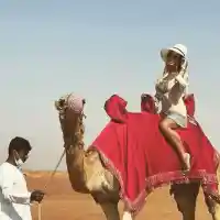 Русата Златка е Мис Пустиня (Родните ВИП-ове в Дубай за Свети Валентин - СНИМКИ)