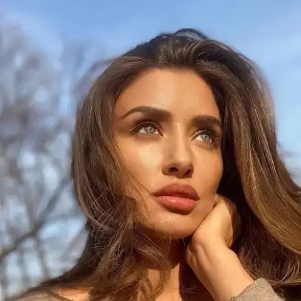 Саня Борисова е сама