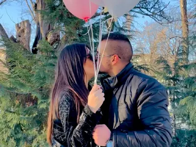 Щерката на Глория ражда момиче (ВИДЕО)