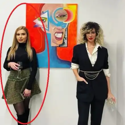 Щерката на Маджо с първа кураторска изложба (СНИМКИ)