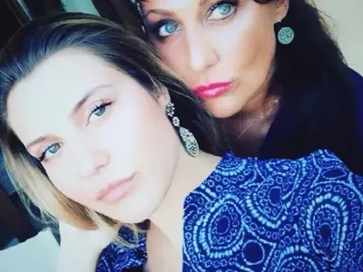 Щерката на Маджо с първа кураторска изложба (СНИМКИ)