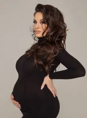 Симона Загорова става кулинарен влогър