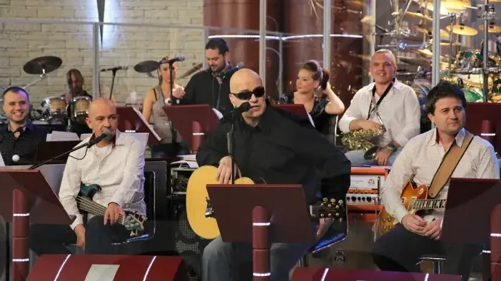 Слави пръска 80 бона за инструменти на Ку-Ку Бенд