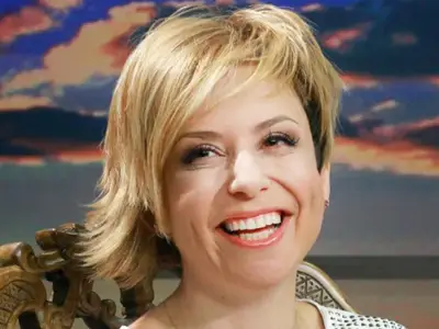 Стефания Колева се забавлява с чужди гащи