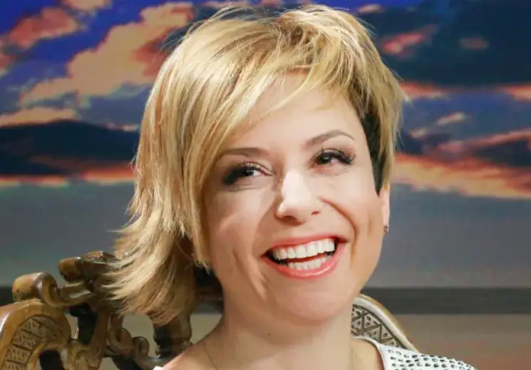 Стефания Колева се забавлява с чужди гащи