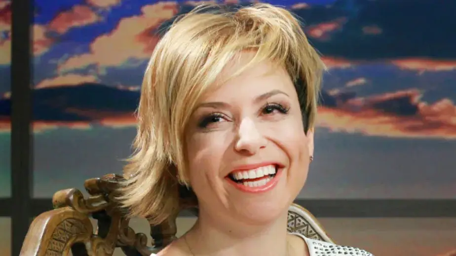 Стефания Колева се забавлява с чужди гащи