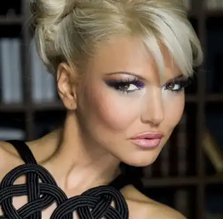 Това Магда ли е? Вижте как се промени певицата (СНИМКИ)