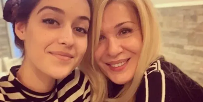 Трамвай едва не премаза щерката на Гала