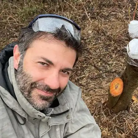 Венелин Петков пусна побеляла брада (Уволненият директор на бТВ се отдаде на семейството)