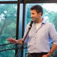 Венелин Петков започва работа в Америка?