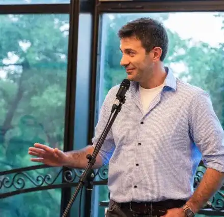 Венелин Петков започва работа в Америка?