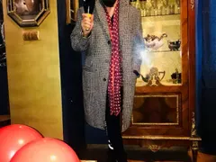 Евгени Минчев се втали в карантината