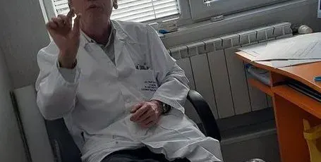 За първи път! Вижте каква засукана красавица е жената на Мангъров (Снимки)