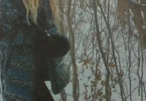 Зейнеб като Йети в снега