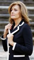 Какво се случва с Деси Радева?