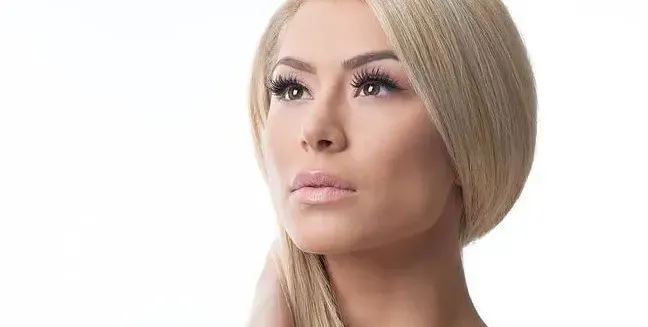 Ася Капчикова заличава белези с лазер
