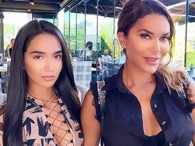 Бони натиска щерка си да учи