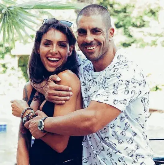 Черната Златка би шута на фитнес инструктора