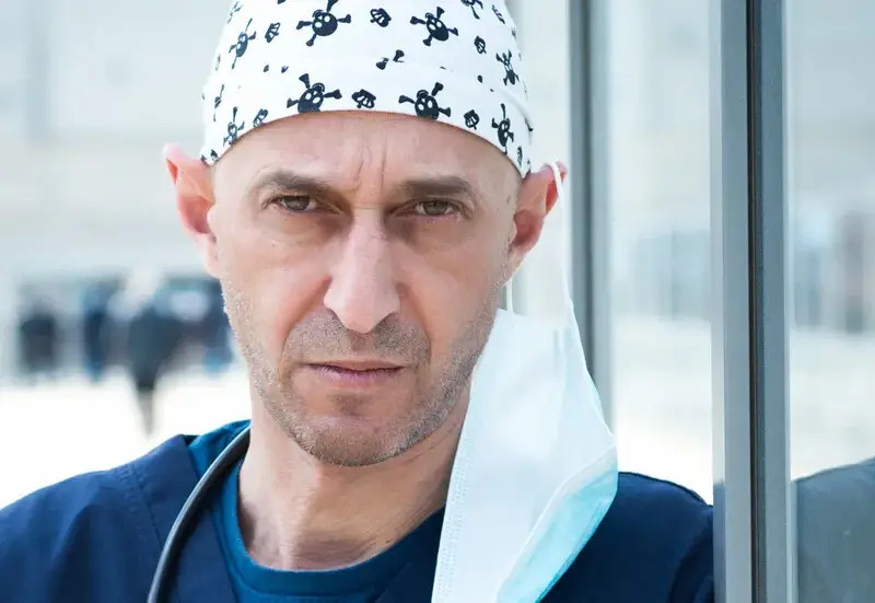 Д-р Врабчев от „Откраднат живот” 40 дни гладувал заради гадже