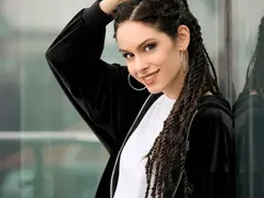 Даяна Ханджиева си търси фризьор