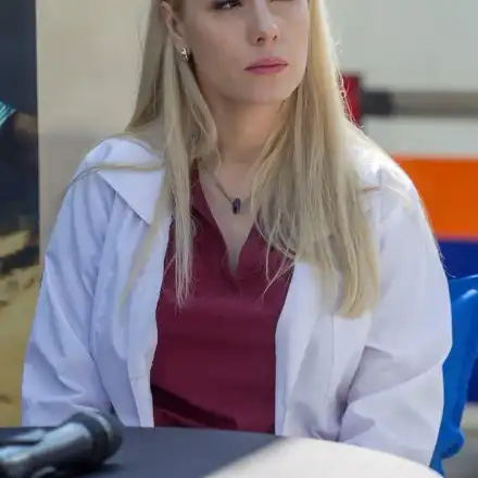 Деси Бакърджиева гледа болни родители (Ето защо убиха доктор Хинова)