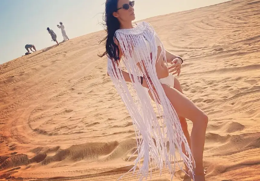 Деси Цонева се пусна по ресни от Дубай