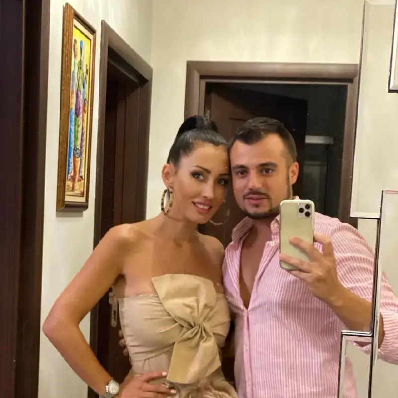 Джена учи сина си да се моли на Бог (Атанас III навърши 4 годинки)