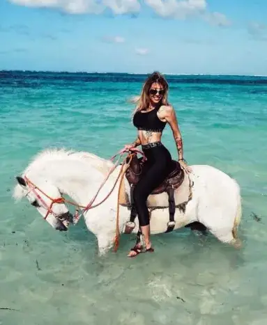 Джулиана Гани пунтира Путин