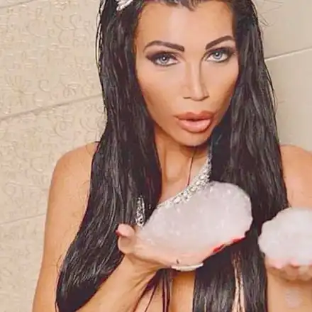 Доминиканец сваля Катрин Вачева