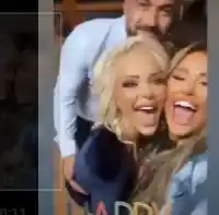 Гери-Никол се натиска с Мис Плеймейт