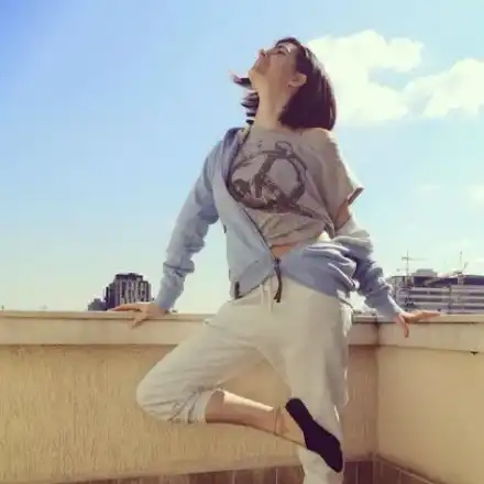 Ива Софиянска си намества чакрите (Ексводещата се отдаде на медитация за успокоение)