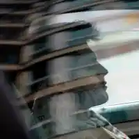 Иво Аръков гази закона! Фучи на червено! (СНИМКИ)