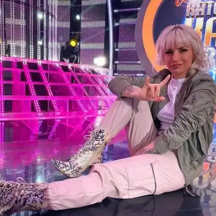 Камелия доволна от Поли! (Двете си разменят любезности в нета)