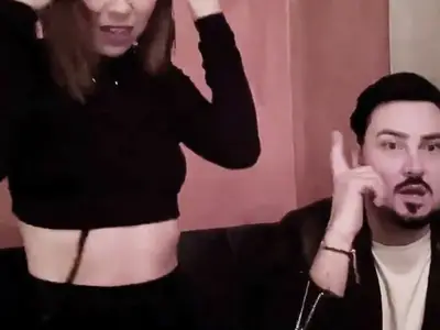 Като отвързани:  Плеймейтки атакуват кръчмите (Снимки)